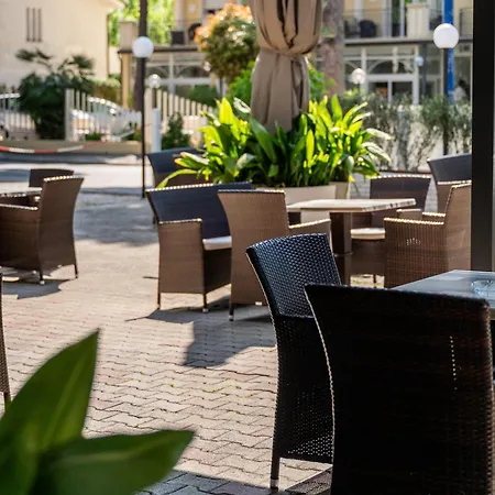 Chery Hotel 3*